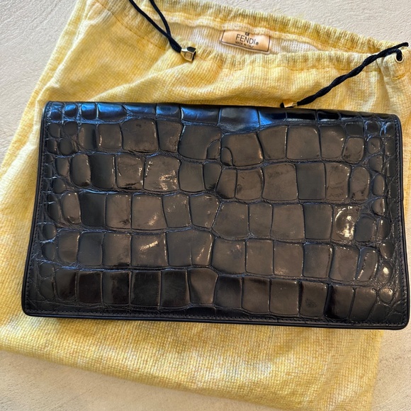 Fendi Clutch - Picture 2 of 5